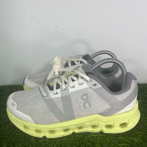 ON Running Cloudgo Frost Grey Hay Yellow Shoe Women’s Sneaker Size 8